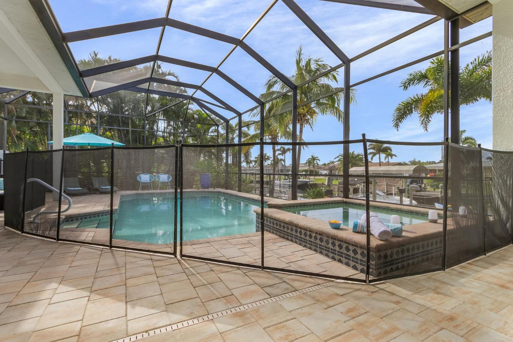 Villa Azurro, Cape Coral Luaran gambar